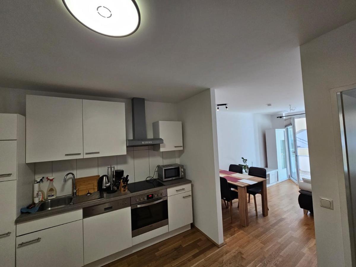 Stylish Apartment In Innsbruck + 1 Parking Spot Exterior foto